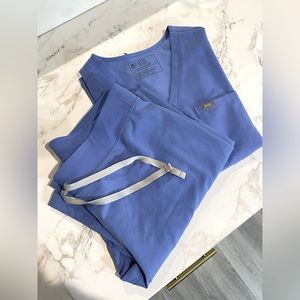 Medium Figs - light blue